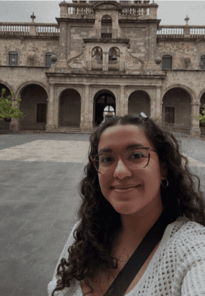 69e9188eb073e_BreannaProfilePic